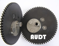 汽車(chē)發(fā)動(dòng)機(jī)附件用旋鉚機(jī)